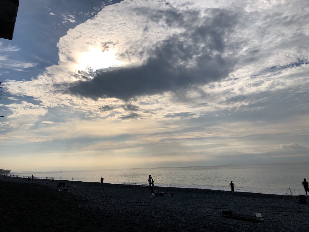国府津海岸「ヨガ×朝活=腸活」Sunrise Beach Yogaの写真3