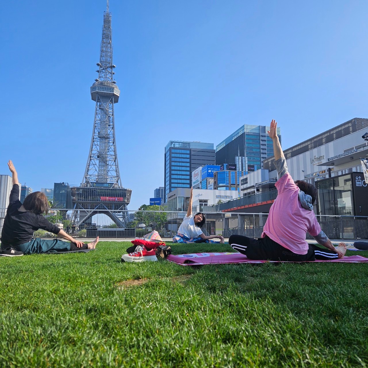 ～Hisaya-Odori Park～「Wellnestyle NAGOYA」 都会のオアシス【朝ヨガストレッチ】の写真3