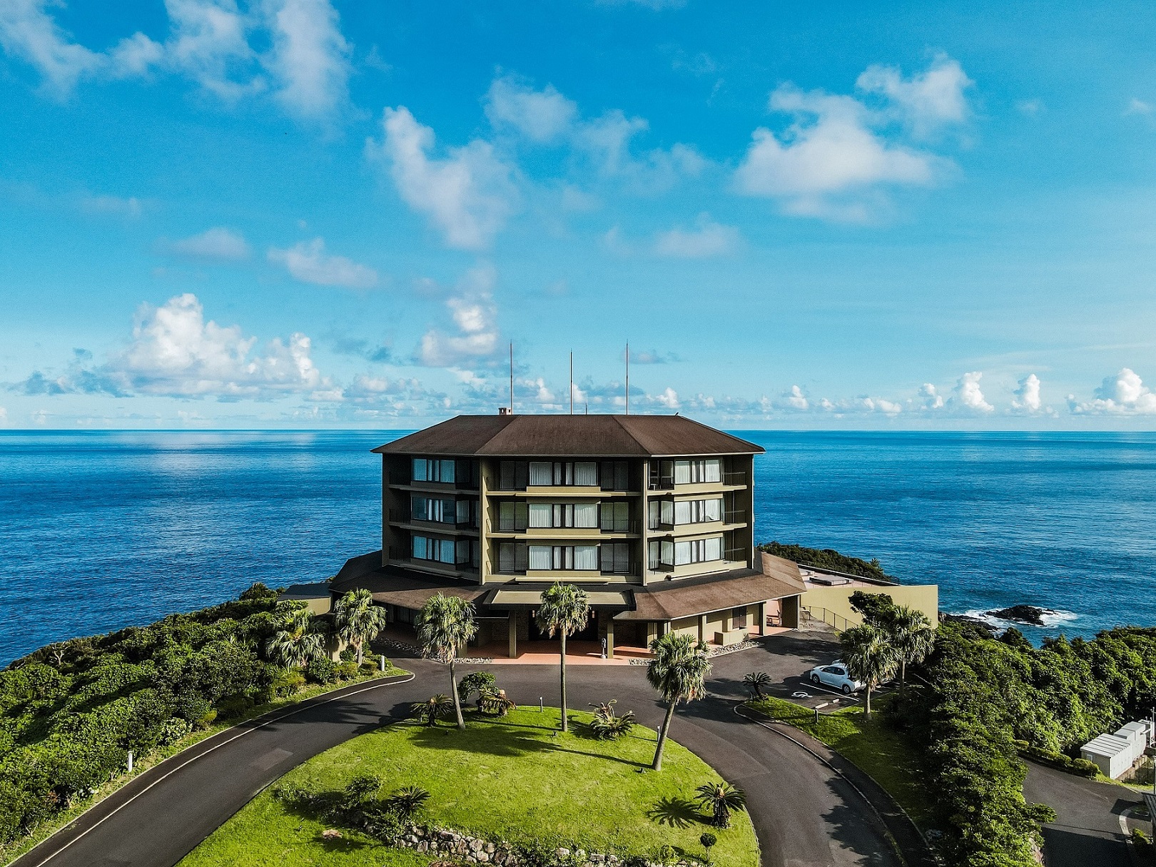 世界自然遺産の島・屋久島　朝ヨガリトリート@samana hotel Yakushima