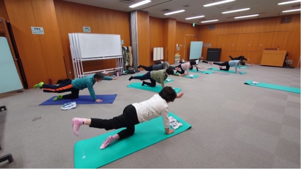 体の動きを見直すコラボレッスン@東遠カルチャーパーク総合体育館 さんりーなの写真2