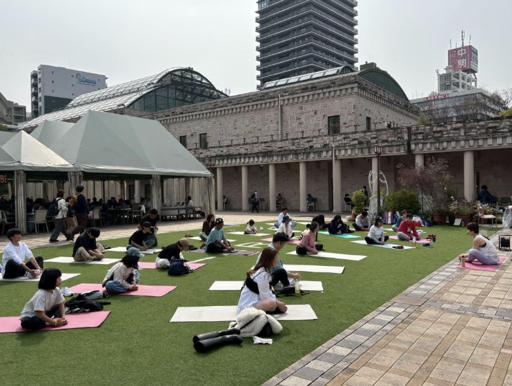 花1,000人YOGAの写真2